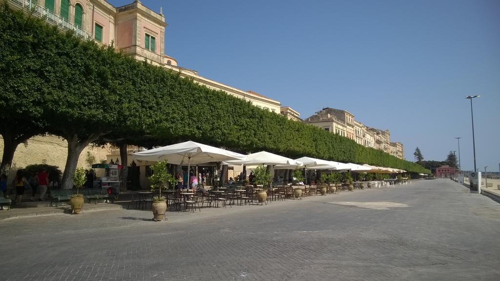 B&B Luna Syracuse Bagian luar foto