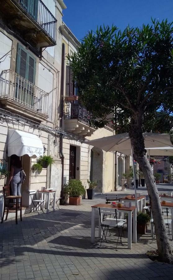 B&B Luna Syracuse Bagian luar foto